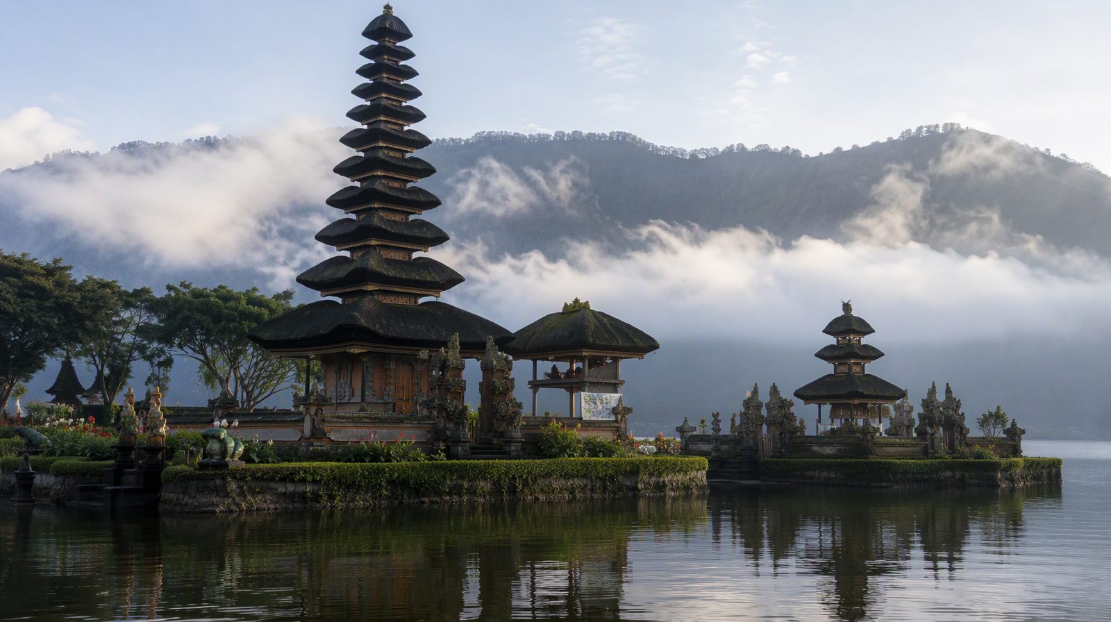 Wassertempel Ulun Danu Beratan, Bali, Indonesien