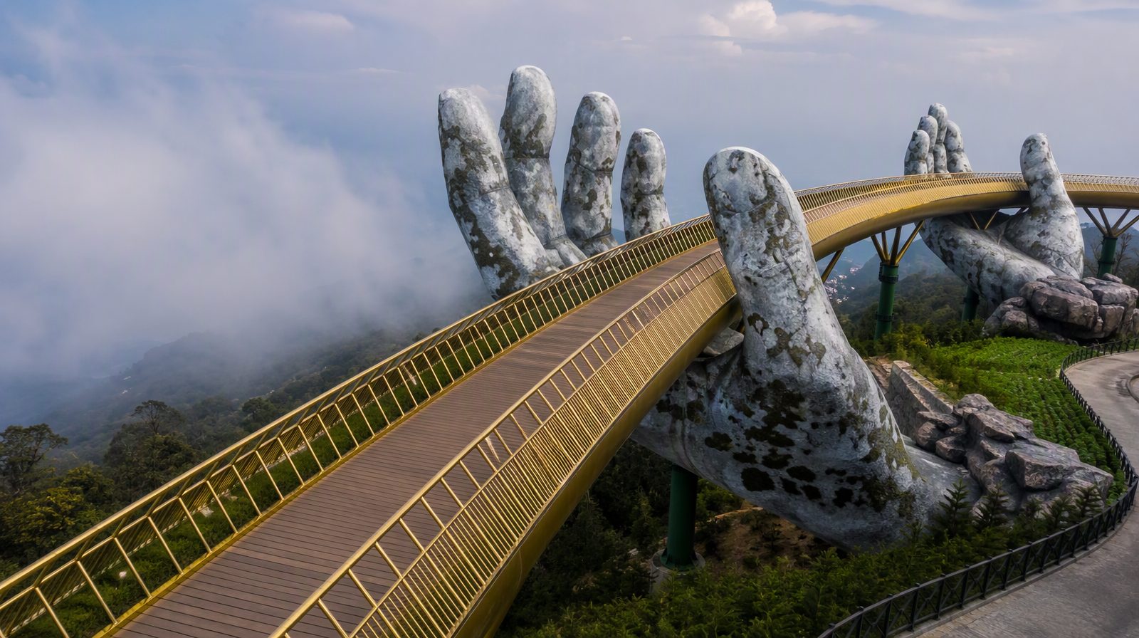 Die Goldene Brücke in den Ba Na Hills, Da Nang, Vietnam
