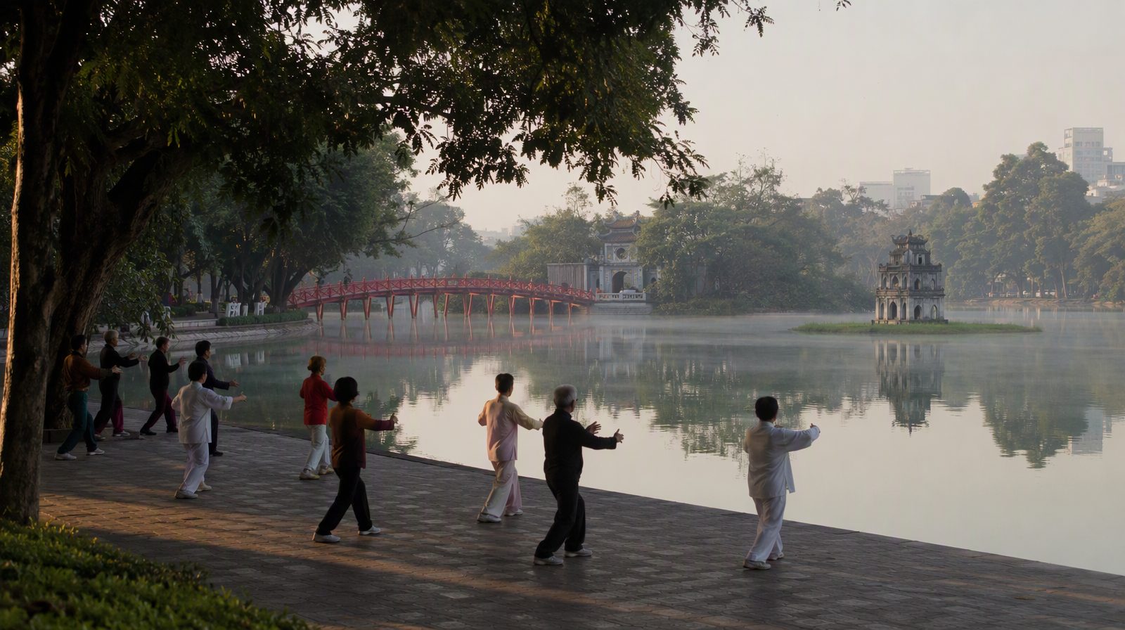 Der Hoan-Kiem-See in Hanoi, Vietnam