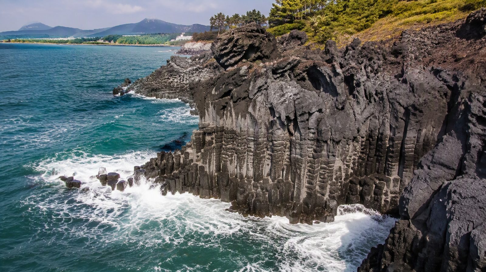 Vách đá bazan Jusangjeolli, Đảo Jeju, Hàn Quốc
