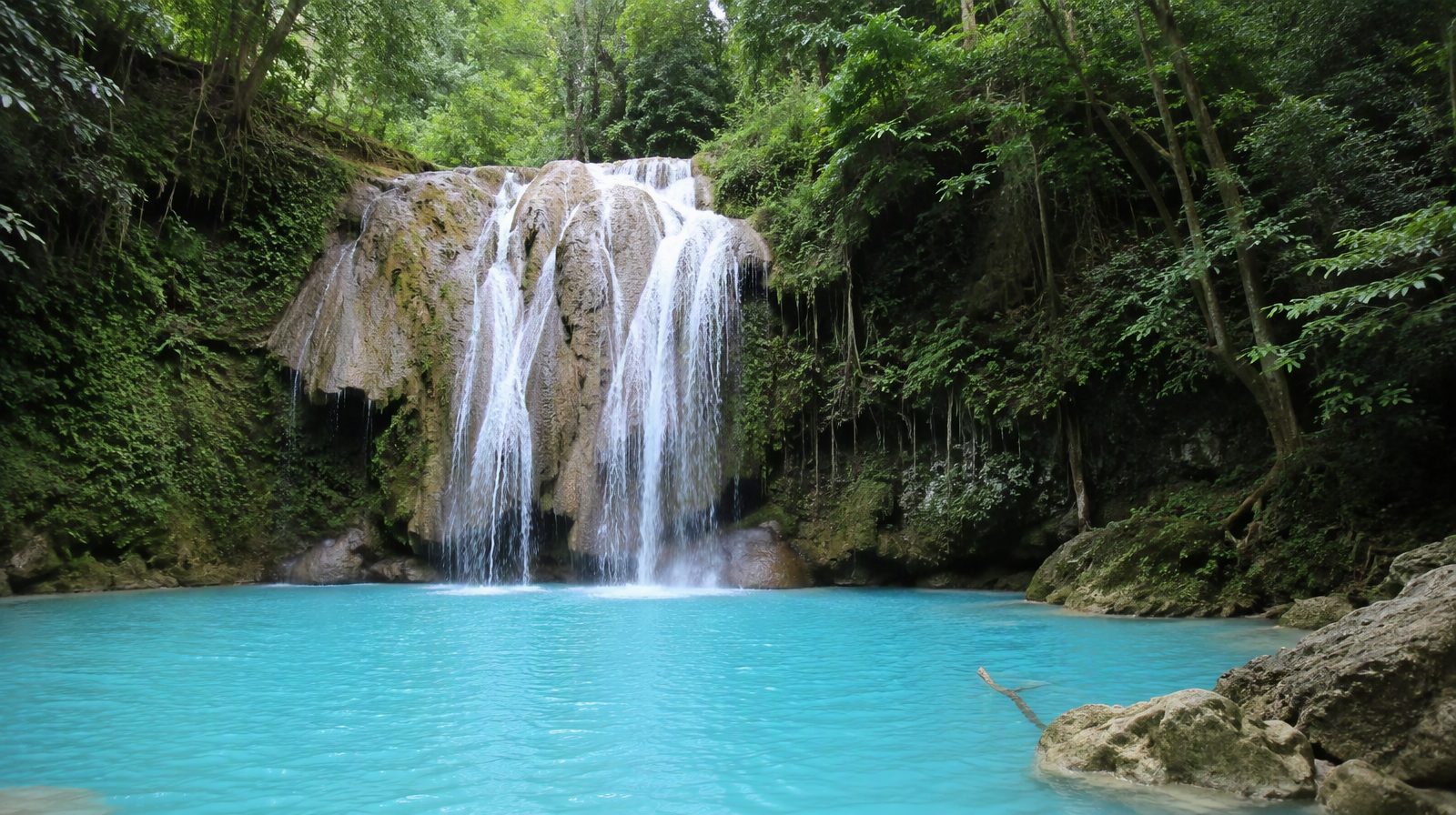 Kawasan-Wasserfälle in Cebu, Philippinen